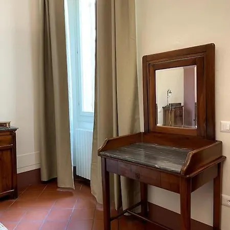 Bilocale Διαμέρισμα *